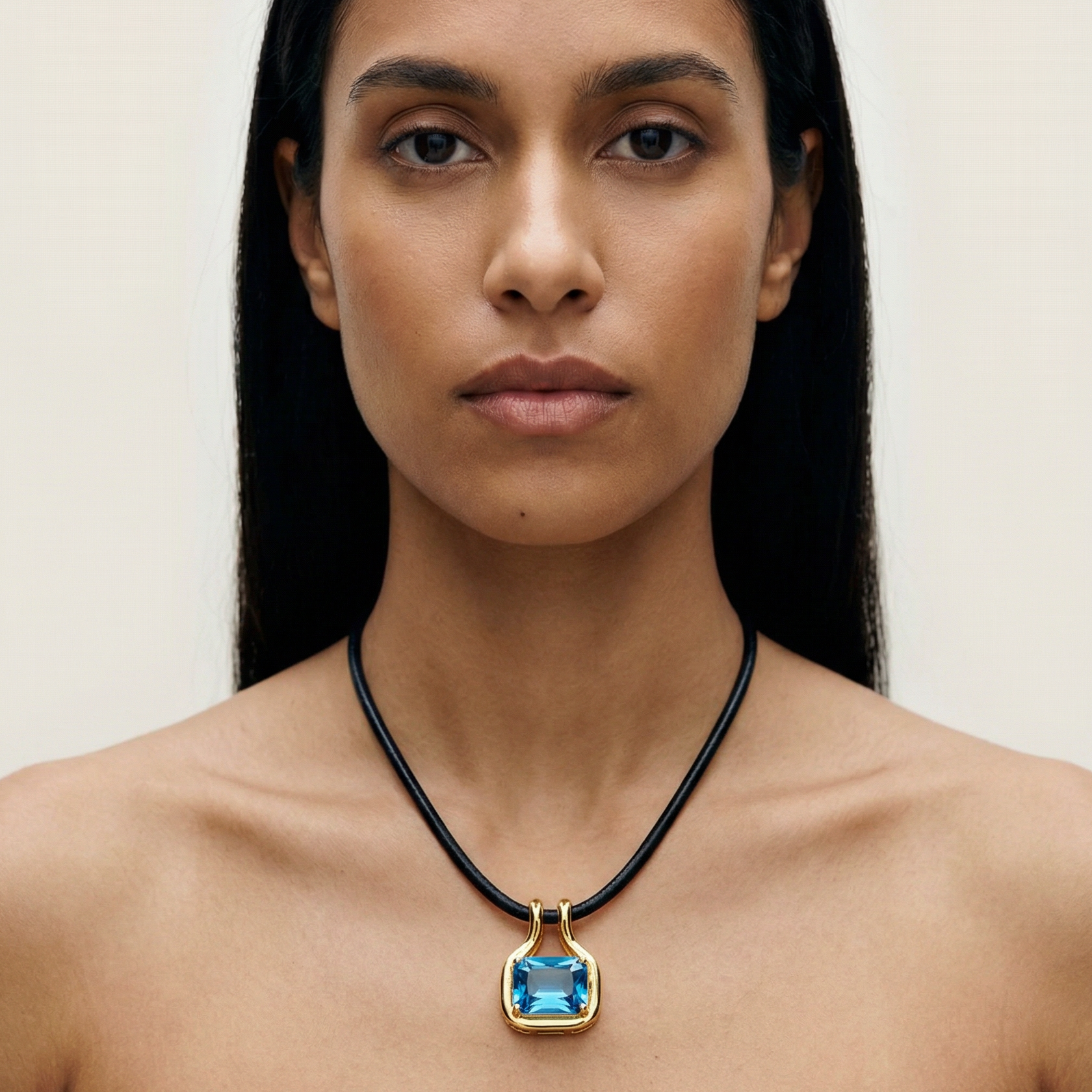 THE NAIA AQUA GEM PENDANT NECKLACE
