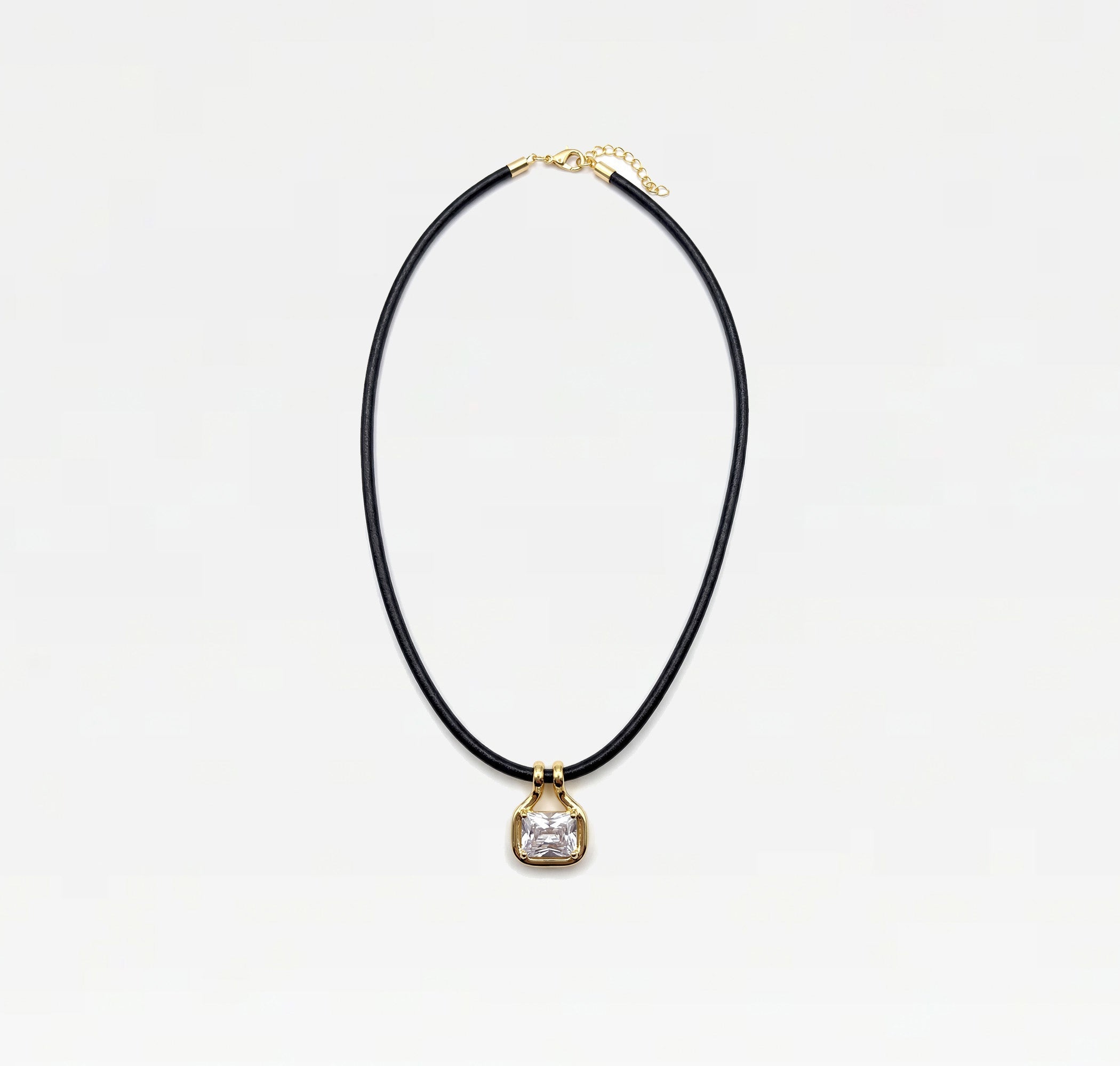 THE NAIA GEM PENDANT NECKLACE