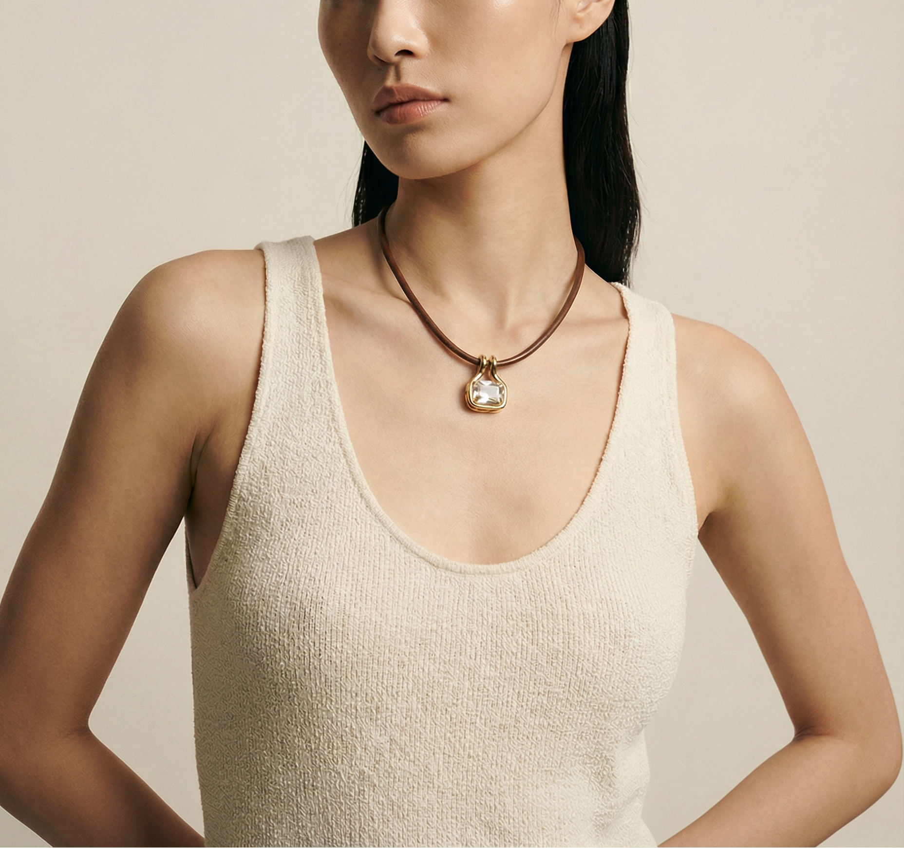 THE NAIA GEM PENDANT NECKLACE